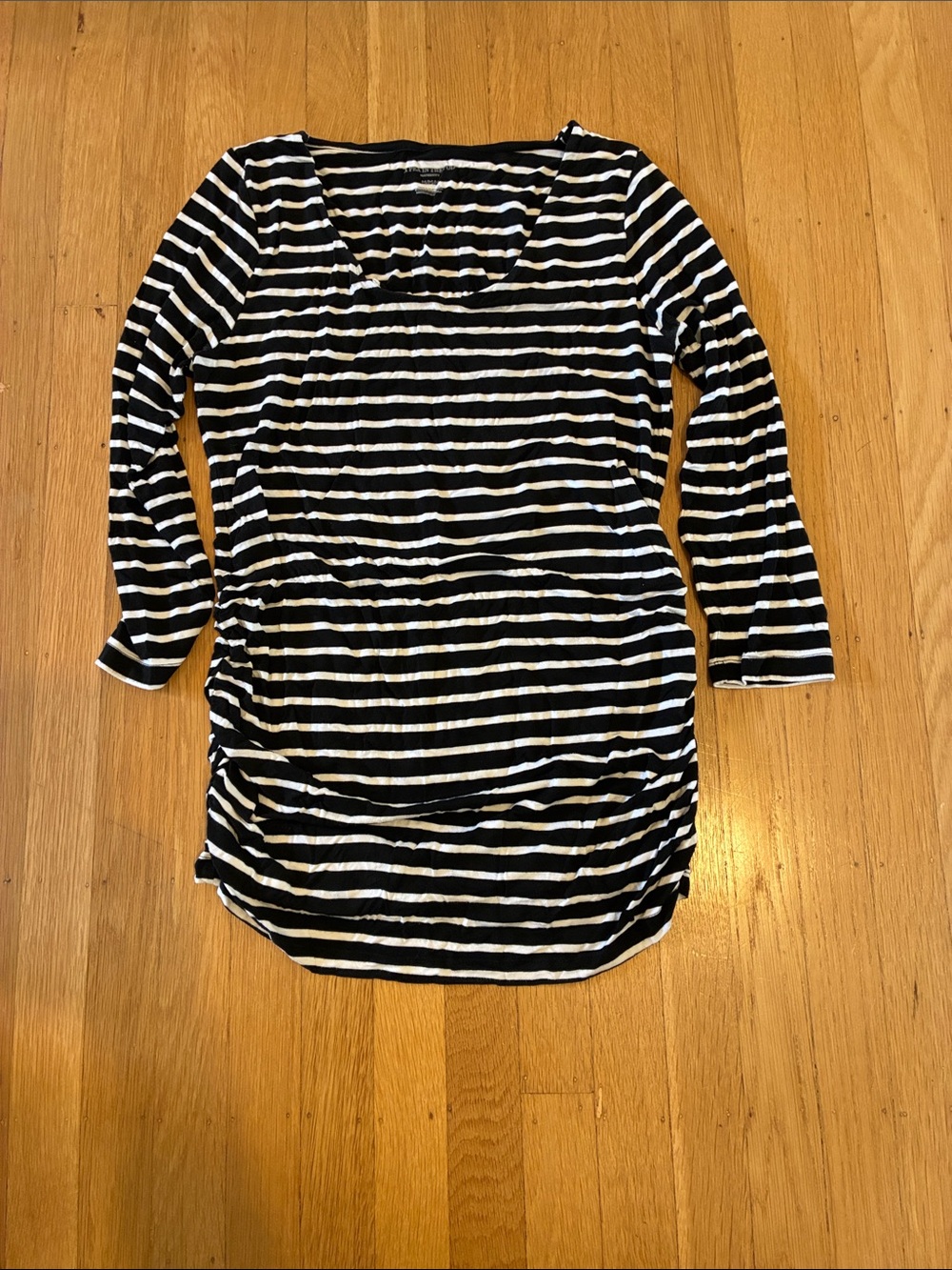 A pea in the pod top